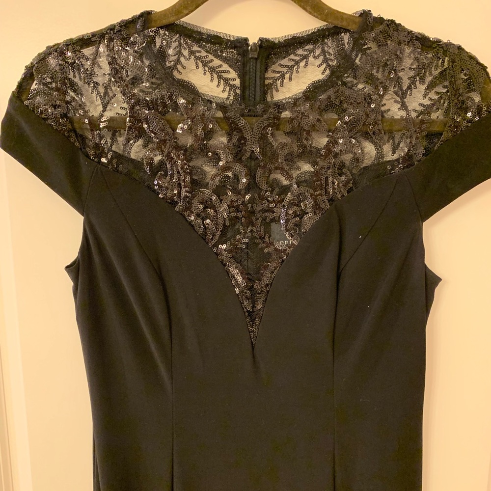 Stunning black Adriana Papell Gown size 6